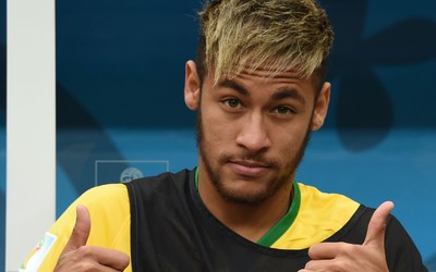 米兰电竞动态-于帕梅卡诺又伤欧洲杯悬了